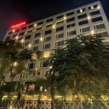 Отель Ramada By Wyndham Jaipur North Экстерьер фото