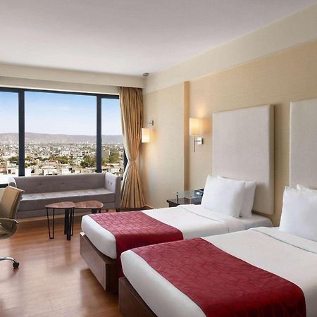 Отель Ramada By Wyndham Jaipur North Экстерьер фото